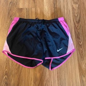 Women's Nike Shorts M Black and Pink